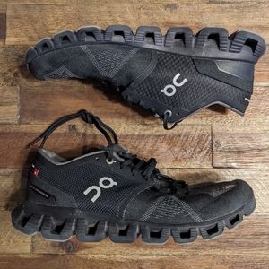 W On Running Cloud X, size 8